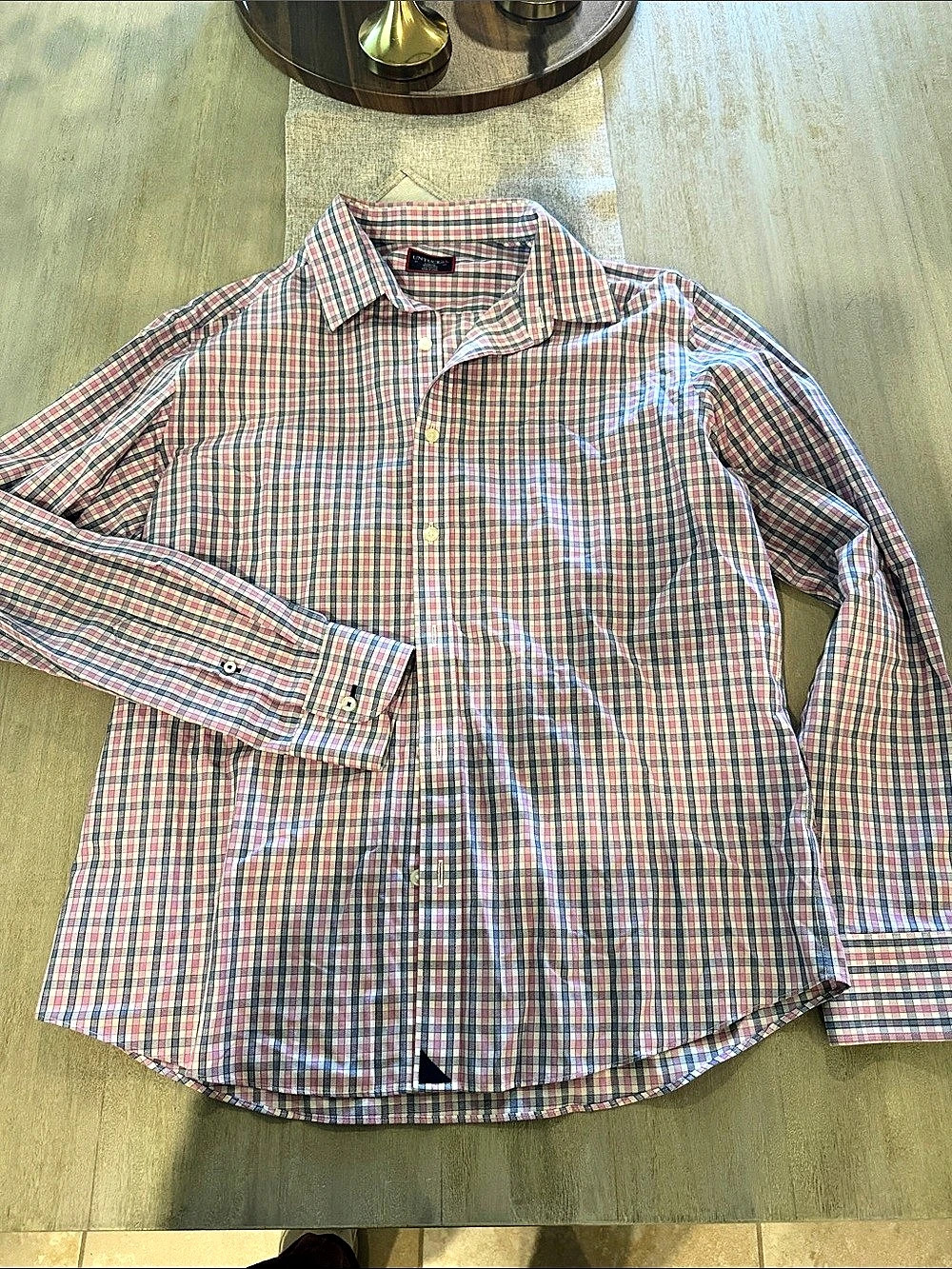 UNTUCKit Men's Checkered Cotton Shirt Size Large Like New